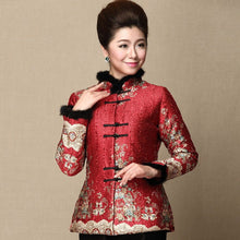 Muatkan imej ke dalam penonton Galeri, Fur Collar &amp; Cuff Floral Linen Chinese Style Women&#39;s Wadded Coat
