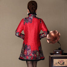 Muatkan imej ke dalam penonton Galeri, Fur Collar &amp; Cuff Floral Silk &amp; Linen Chinese Style Women&#39;s Wadded Coat
