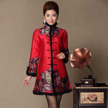 Muatkan imej ke dalam penonton Galeri, Fur Collar &amp; Cuff Floral Silk &amp; Linen Chinese Style Women&#39;s Wadded Coat
