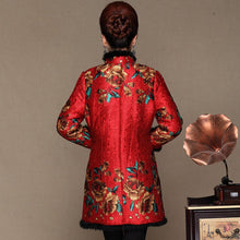 Muatkan imej ke dalam penonton Galeri, Fur Collar &amp; Cuff Floral Silk &amp; Linen Chinese Style Women&#39;s Wadded Coat
