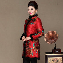 Muatkan imej ke dalam penonton Galeri, Floral Silk &amp; Linen Chinese Style Long Women&#39;s Wadded Coat
