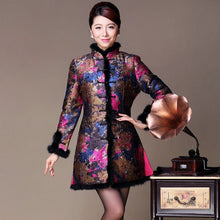 Muatkan imej ke dalam penonton Galeri, Floral Silk &amp; Linen Chinese Style Long Women&#39;s Wadded Coat
