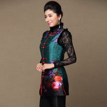 Muatkan imej ke dalam penonton Galeri, Fur Collar &amp; Cuff Silk &amp; Linen Chinese Style Floral Women&#39;s Waistcoat
