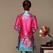 Muatkan imej ke dalam penonton Galeri, Knee Length Silk &amp; Linen Floral Chinese Style Women&#39;s Wind Coat
