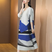 Load image into Gallery viewer, Half Sleeve Round Neck Folded Chinese Style Casual Dress Boho Dress
