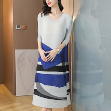 Load image into Gallery viewer, Half Sleeve Round Neck Folded Chinese Style Casual Dress Boho Dress
