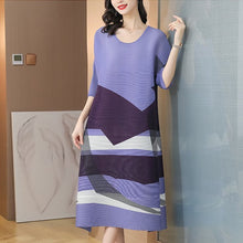 Load image into Gallery viewer, Half Sleeve Round Neck Folded Chinese Style Casual Dress Boho Dress
