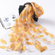 Muatkan imej ke dalam penonton Galeri, Leaves Pattern All-match Warm Chiffon Scarf Shawl
