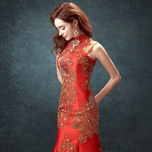 Load image into Gallery viewer, Phoenix Appliques Halter Top Full Length Mermaid Chinese Wedding Dress
