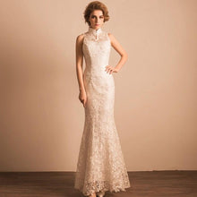 Muatkan imej ke dalam penonton Galeri, Cheongsam Style Floral Lace Chinese Wedding Dress Evening Gown
