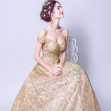 Muatkan imej ke dalam penonton Galeri, Off Shoulder Deep V Neck Wedding Dress with Chapel Train
