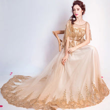 Muatkan imej ke dalam penonton Galeri, India Style Wedding Dress with Lace Shawl Gold Sequins Chapel Train
