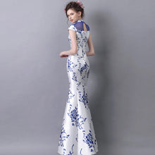 Load image into Gallery viewer, Blue &amp; White Porcelain Mermaid Cheongsam Chinese Style Wedding Dress
