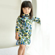 Load image into Gallery viewer, 3/4  Sleeve 100% Cotton Floral Kid&#39;s Cheongsam Dress
