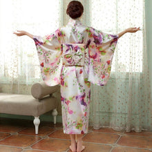 Muatkan imej ke dalam penonton Galeri, Japanese Kimono Costume Robe Vintage Yukata
