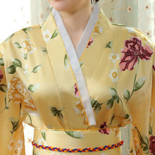 Load image into Gallery viewer, Japanese Kimono Costume Robe Vintage Yukata
