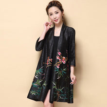 Muatkan imej ke dalam penonton Galeri, Floral Embroidery Open Front Chinese Style Wind Coat
