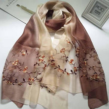 Muatkan imej ke dalam penonton Galeri, Real Silk Oriental Floral Embroidery Scarf Shawl
