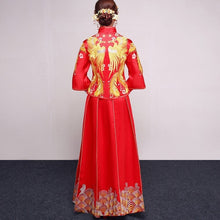 Muatkan imej ke dalam penonton Galeri, Long Sleeve Dragon &amp; Phoenix Embroidery Traditional Chinese Wedding Suit
