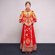 Muatkan imej ke dalam penonton Galeri, Long Sleeve Dragon &amp; Phoenix Embroidery Traditional Chinese Wedding Suit
