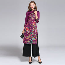 Muatkan imej ke dalam penonton Galeri, Half Sleeve Floral Embroidery Signature Cotton Full Length Ao Dai Cheongsam with Pants
