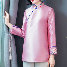 Muatkan imej ke dalam penonton Galeri, Long Sleeve Mandarin Collar Floral Embroidery Traditional Chinese Coat
