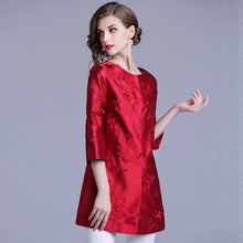 Load image into Gallery viewer, Floral Embroidery Round Neck Long Chinese Style Wind Coat
