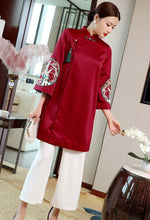 Load image into Gallery viewer, 3/4 Sleeve Floral Embroidery Traditional Chinese Coat with Tassel
