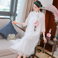 Muatkan imej ke dalam penonton Galeri, Lotus Embroidery 3/4 Sleeve Hanfu Causal Dress Traiditonal Chinese Costume
