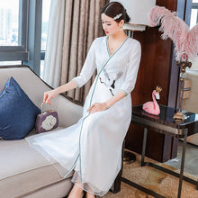 Muatkan imej ke dalam penonton Galeri, Crane Embroidery V Neck Hanfu Causal Dress Traiditonal Chinese Costume
