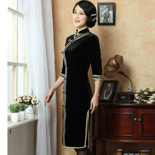 Load image into Gallery viewer, Knee Length Bodycon Velvet Cheongsam Mother Dress Frog Buttons Front
