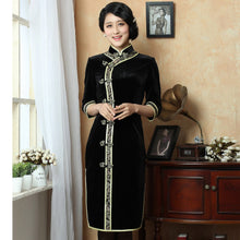 Load image into Gallery viewer, Knee Length Bodycon Velvet Cheongsam Mother Dress Frog Buttons Front
