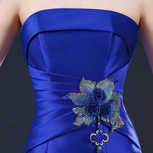 Load image into Gallery viewer, Phoenix Embroidery Strapless Mermaid Prom Dress Ceremonial Gown
