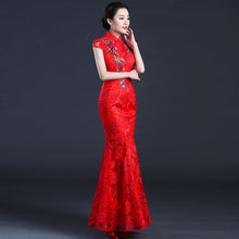 Muatkan imej ke dalam penonton Galeri, Floral Embroidery Mermaid Lace Prom Dress Wedding Party Dress
