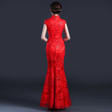 Muatkan imej ke dalam penonton Galeri, Floral Embroidery Mermaid Lace Prom Dress Wedding Party Dress
