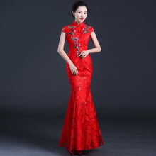 Muatkan imej ke dalam penonton Galeri, Floral Embroidery Mermaid Lace Prom Dress Wedding Party Dress
