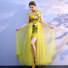 Muatkan imej ke dalam penonton Galeri, Knee Length Brocade Cheongsam Dress with Tull Skirt
