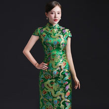 Muatkan imej ke dalam penonton Galeri, Dragon &amp; Phoenix Pattern Knee Length Brocade Cheongsam Evening Dress
