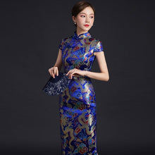 Muatkan imej ke dalam penonton Galeri, Dragon &amp; Phoenix Pattern Knee Length Brocade Cheongsam Evening Dress
