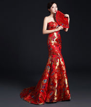 Muatkan imej ke dalam penonton Galeri, Strapless Dragon Pattern Brocade Chinese Prom Dress Chapel Train
