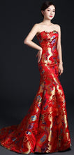 Muatkan imej ke dalam penonton Galeri, Strapless Dragon Pattern Brocade Chinese Prom Dress Chapel Train
