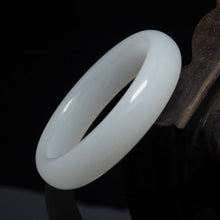 Muatkan imej ke dalam penonton Galeri, Lux Genuine Xinkiang Hetian Jade Bangle Bracelet
