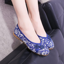 Load image into Gallery viewer, Traditional Chinese Floral Embroidery Shoes with Frog Button
