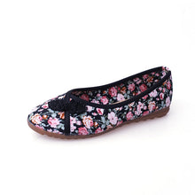 Load image into Gallery viewer, Traditional Chinese Floral Embroidery Shoes with Frog Button
