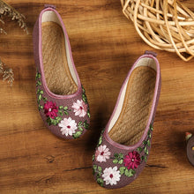 Load image into Gallery viewer, Traditional Chinese Floral Embroidery Shoes Linen Shoes
