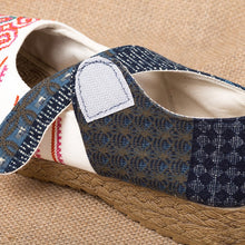 Load image into Gallery viewer, Traditional Chinese Floral Embroidery Homespun Shoes
