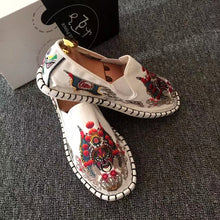 Load image into Gallery viewer, Beijing Opera Facial Mask Embroidery Traditional Chinese Causal Shoes Loafers
