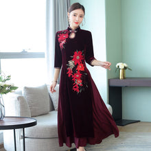 Load image into Gallery viewer, Keyhole Neck Cheongsam Top Retro Floral Velvet Ao Dai Dress
