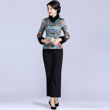 Muatkan imej ke dalam penonton Galeri, Fur Collar &amp; Cuff Brocade Chinese Jacket with Long Pants
