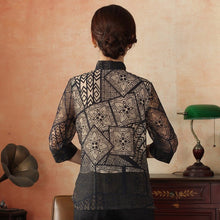 Muatkan imej ke dalam penonton Galeri, 3/4 Sleeve Two Layers See-through Floral Chinese Jacket
